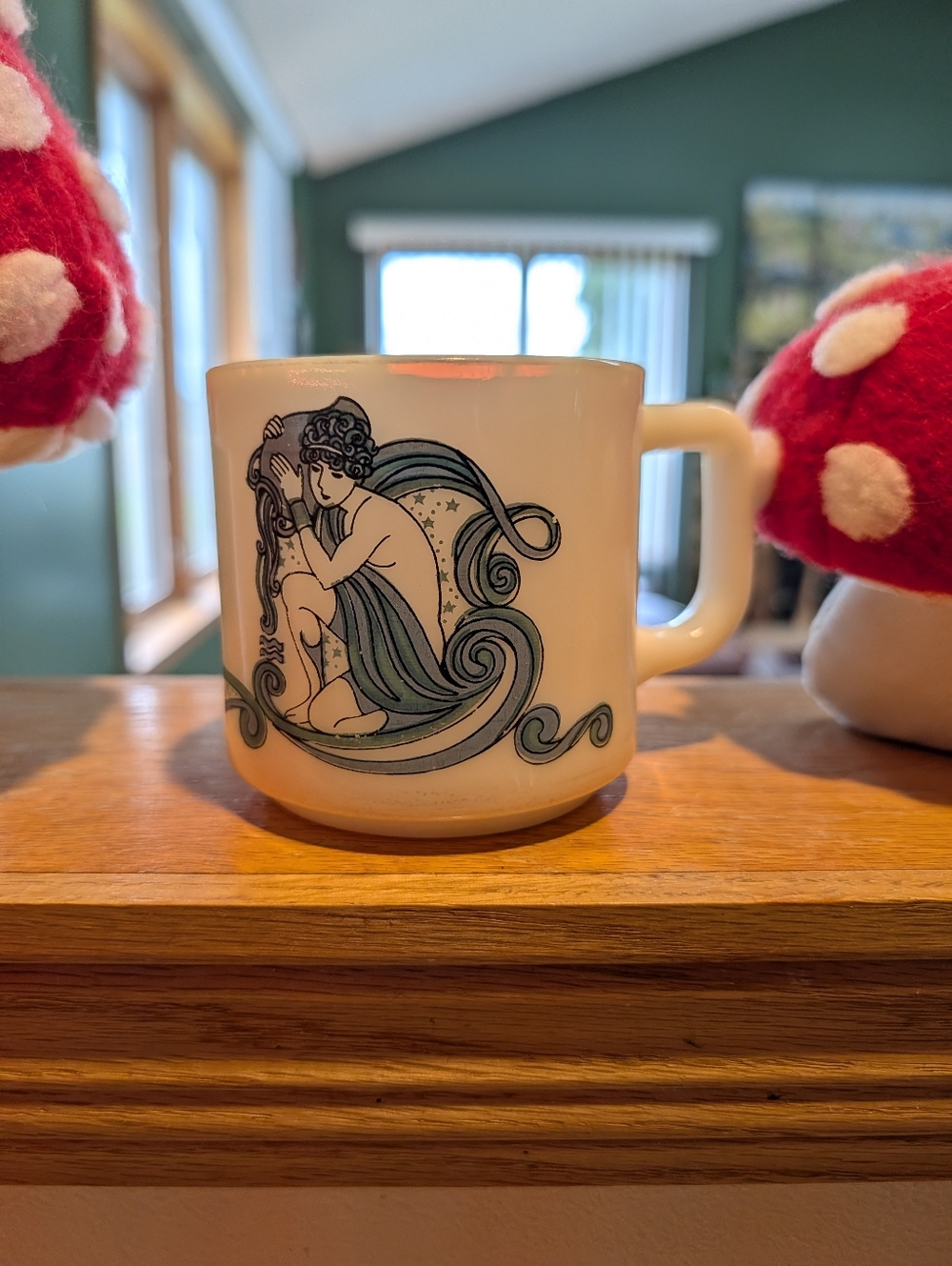 Vintage 70s 1976 Groovy Zodiac Sign Aquarius Coffee Mug Cup Milk Glass KMA